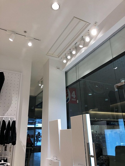 CALZEDONIA